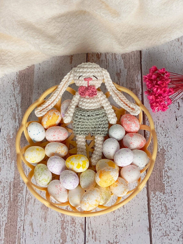 Coelho Pascoal - receita de amigurumi - Image 4