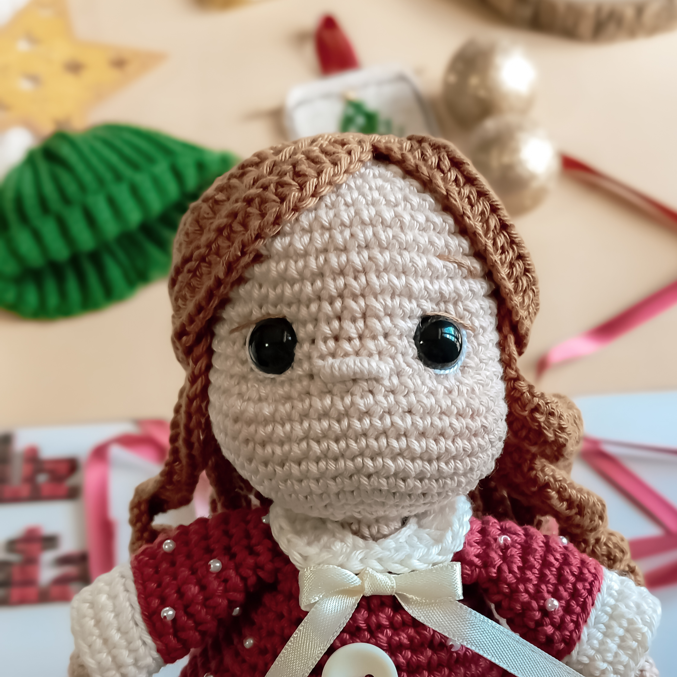 Nina, a boneca natalina - receita de amigurumi - Image 5