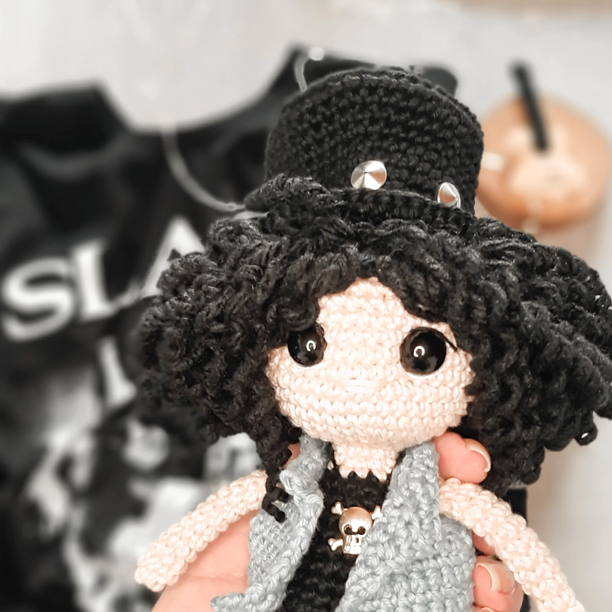 Slash - receita de amigurumi - Imagem 7