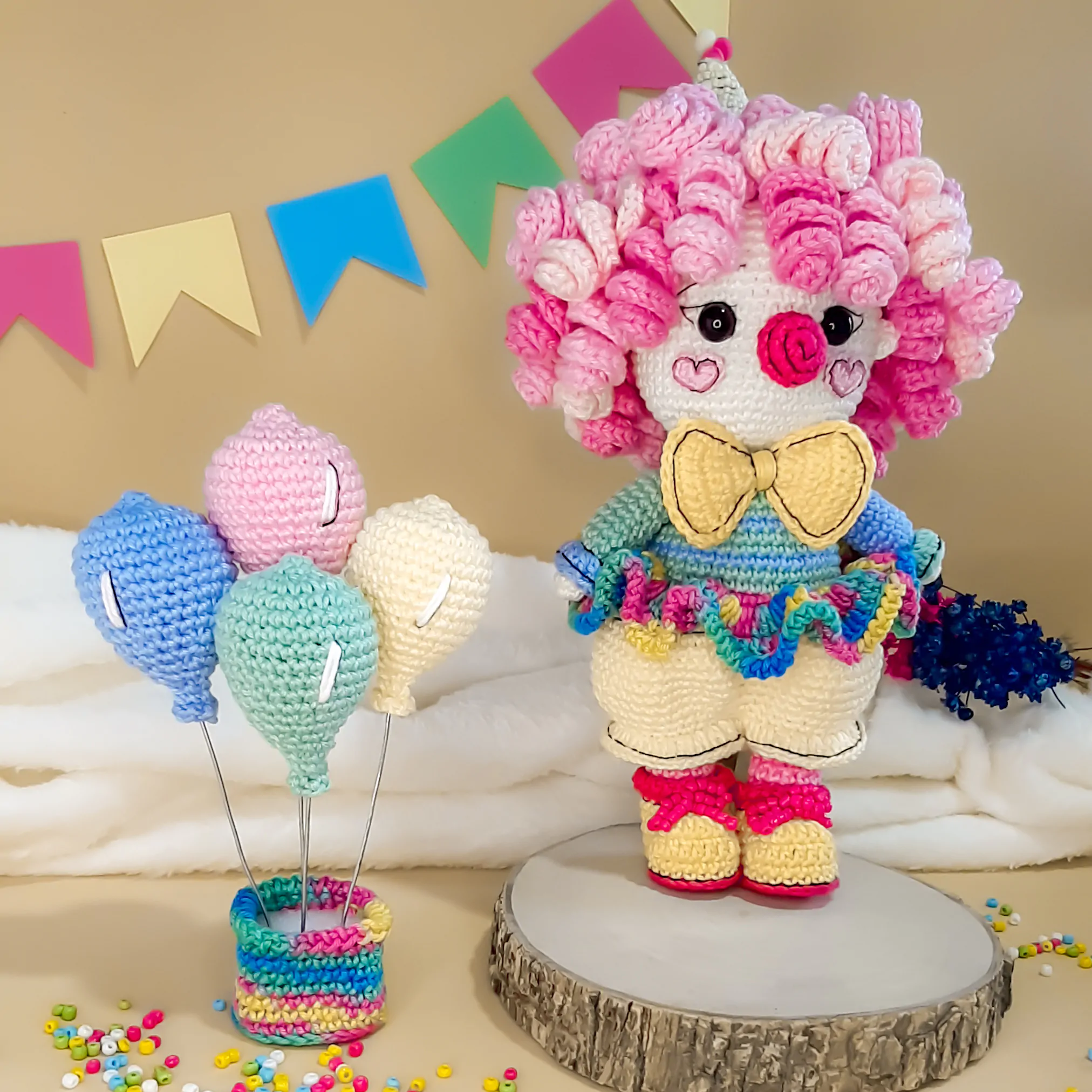 Filipa, a palhacinha - receita de amigurumi - Imagem 4