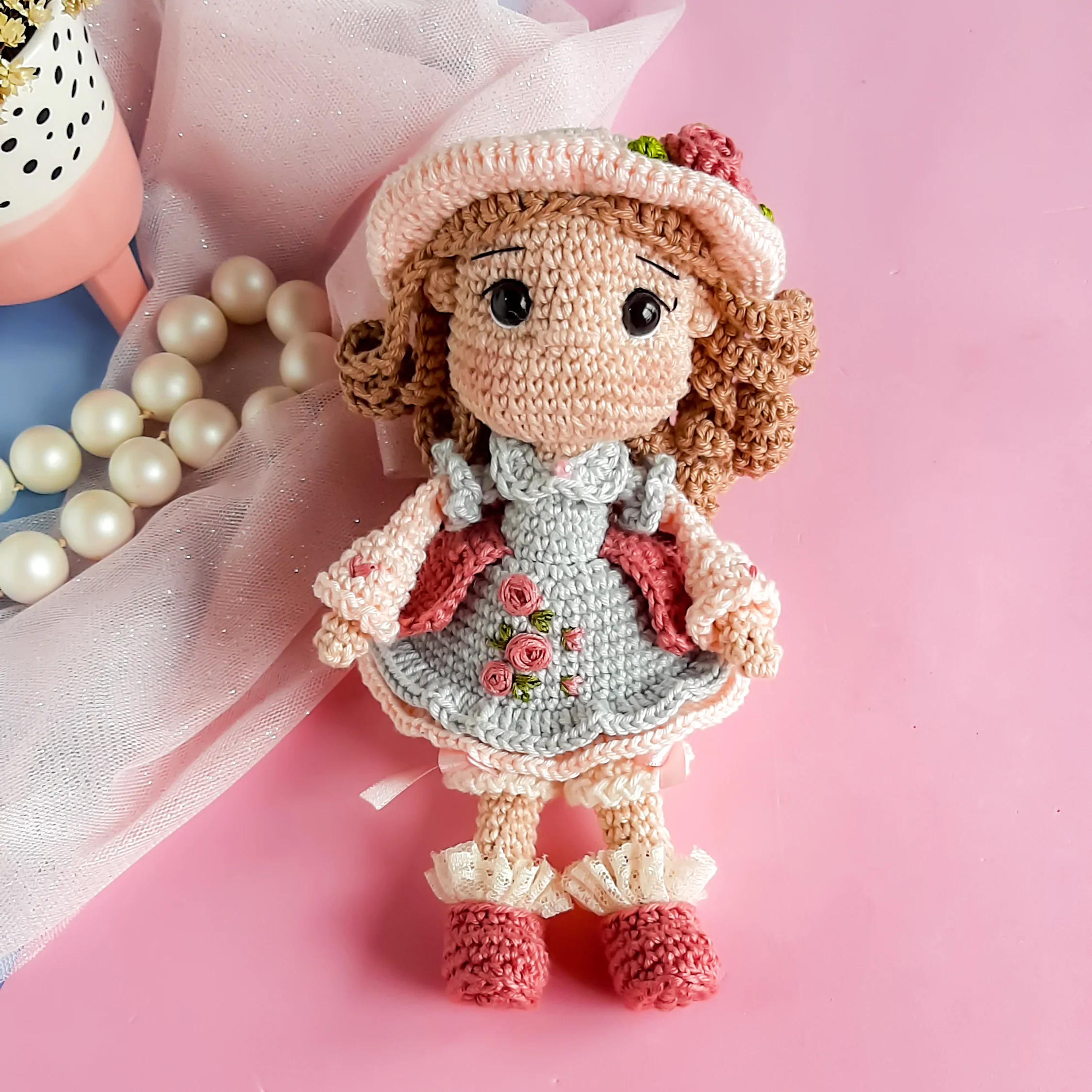 boneca Dalila - receita de amigurumi - Imagem 2
