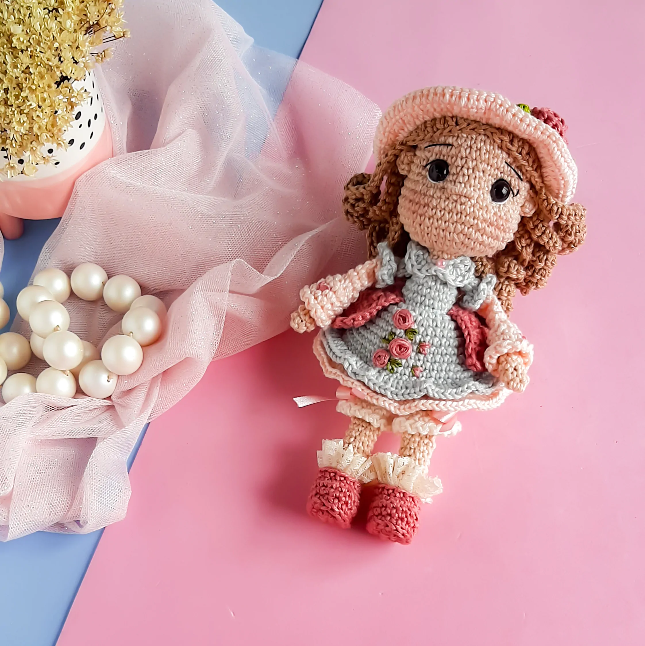 boneca Dalila - receita de amigurumi - Imagem 3