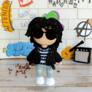 Joey Ramone - receita de amigurumi