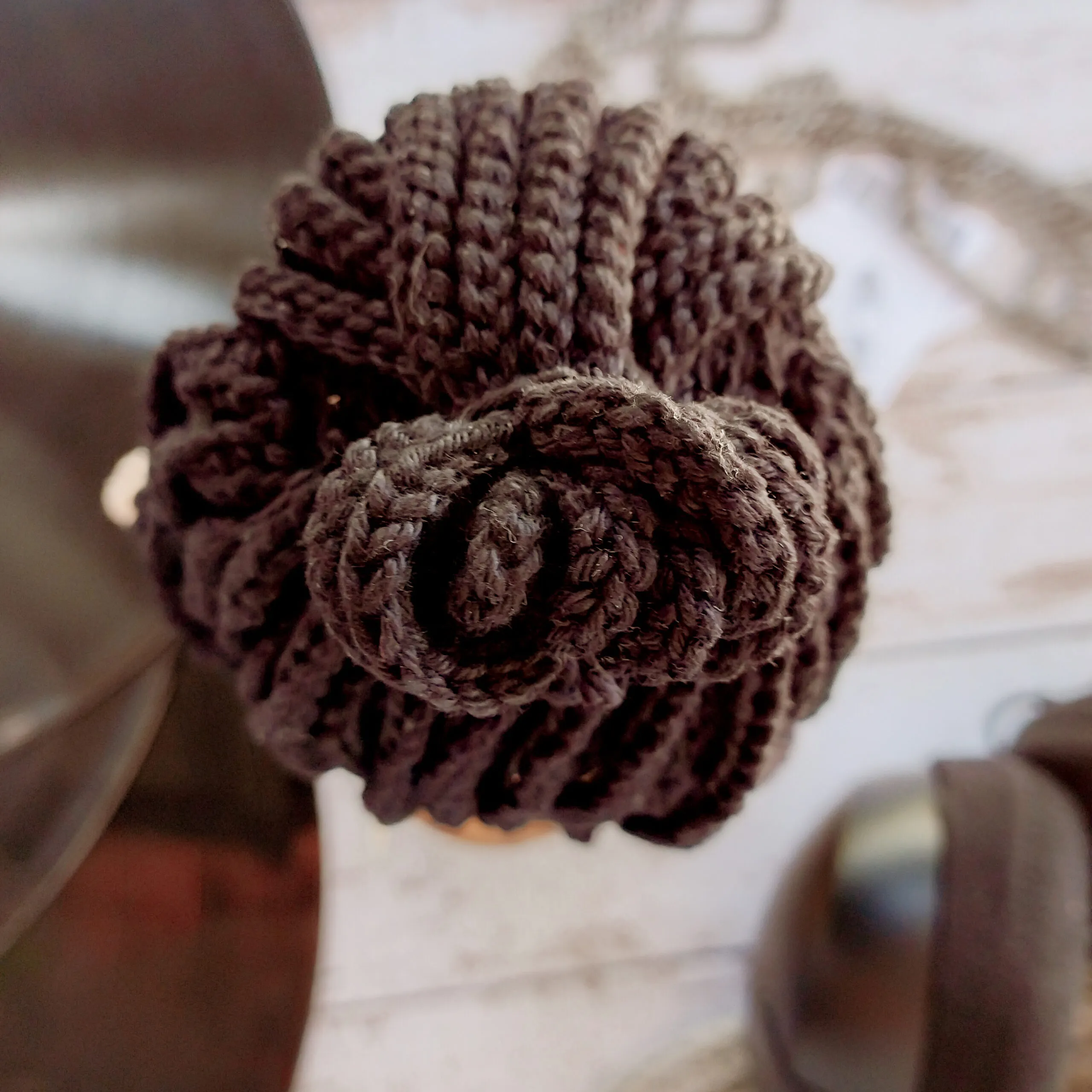 Gene Simmons - receita de amigurumi - Imagem 5