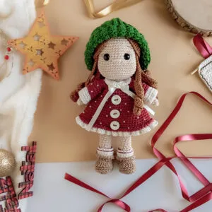 Nina, a boneca natalina - receita de amigurumi