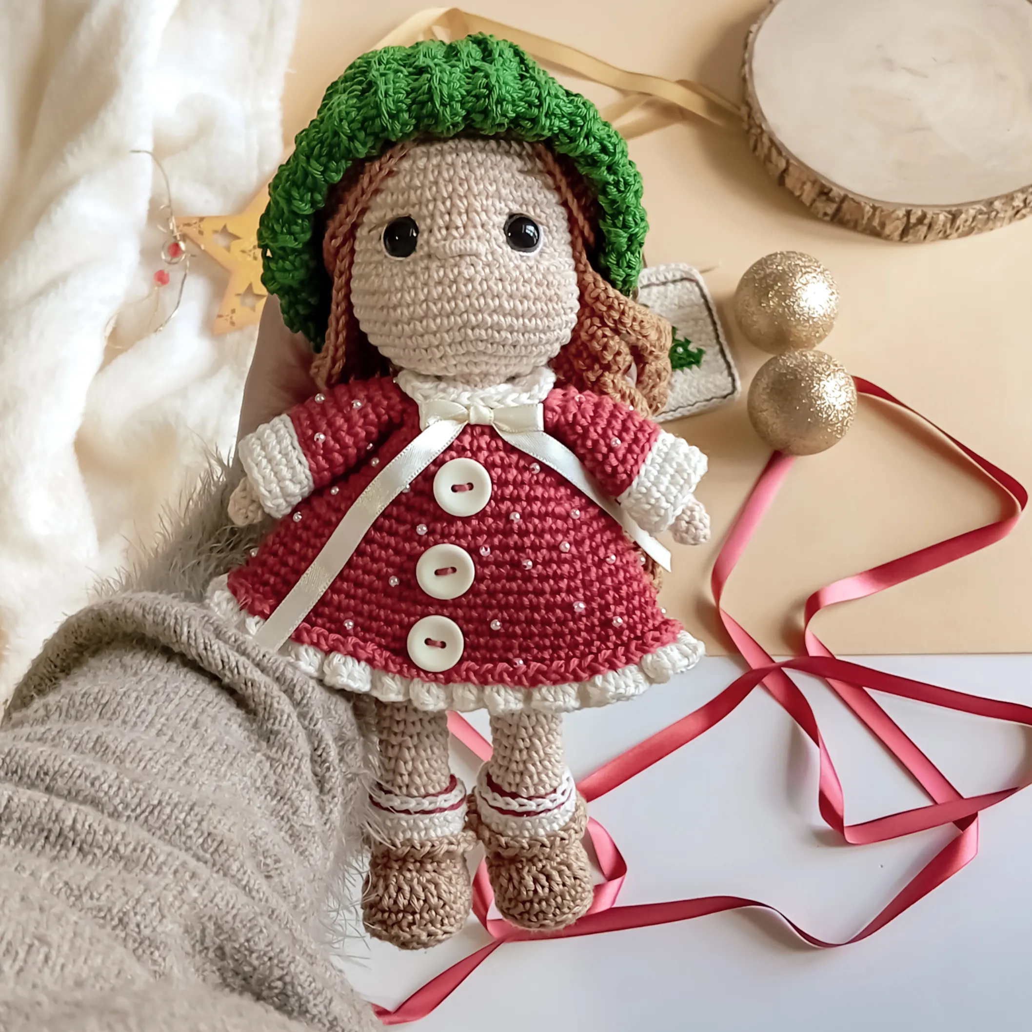 Nina, a boneca natalina - receita de amigurumi - Imagem 3